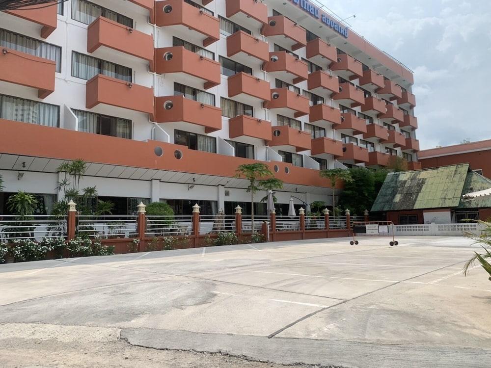 Jomtien Longstay Hotel - Sha Plus Certified מראה חיצוני תמונה